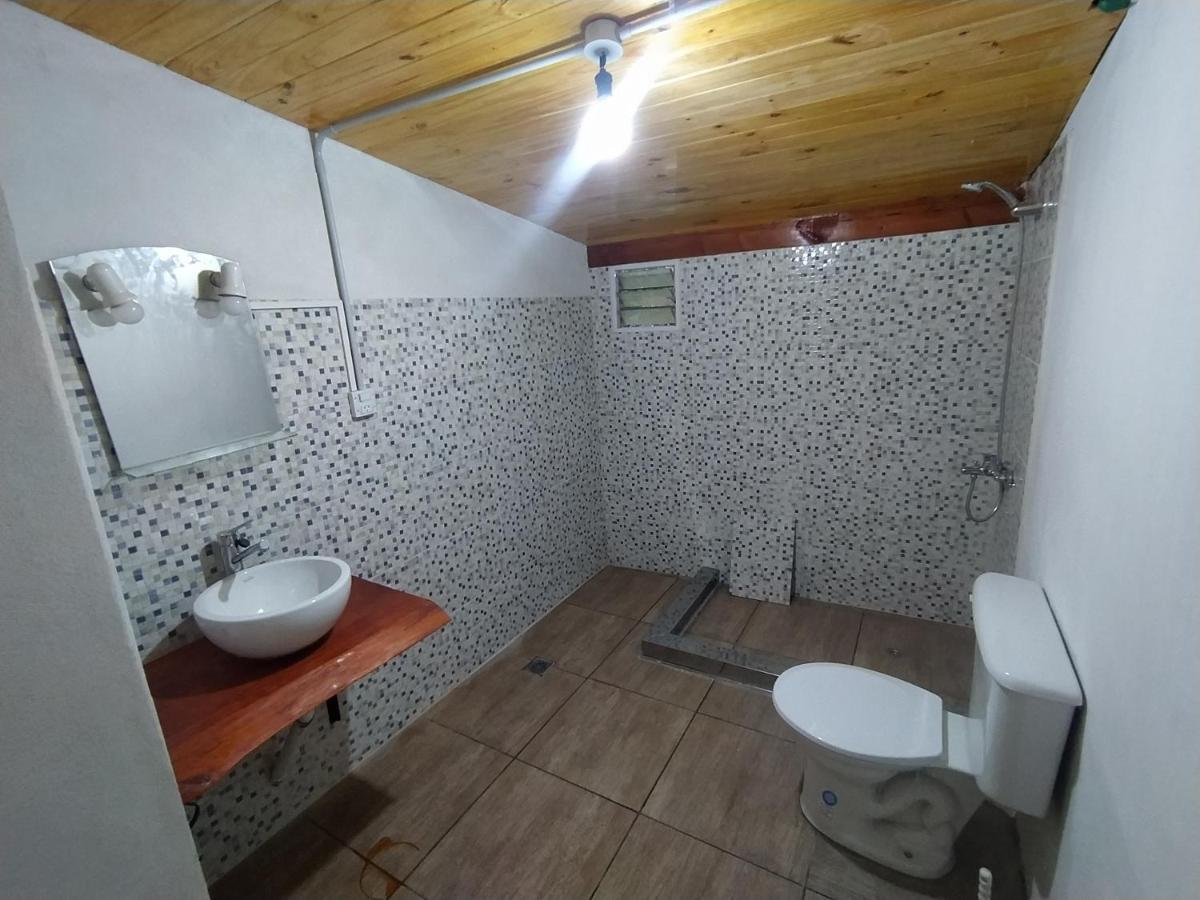 Huellas Hostel Лаго-Пуело Екстер'єр фото